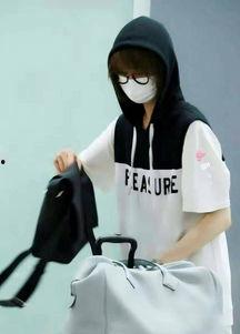 墨镜吃瓜是谁,揭秘网络红人的神秘面纱