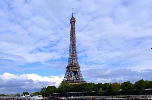 埃菲尔铁塔吃瓜