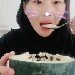 吃瓜子吃大瓜视频,揭秘吃瓜子大瓜的趣味之旅  第2张