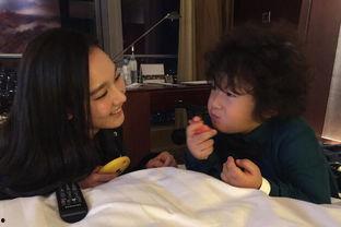 吃瓜轩轩,揭秘娱乐圈的甜蜜瓜田